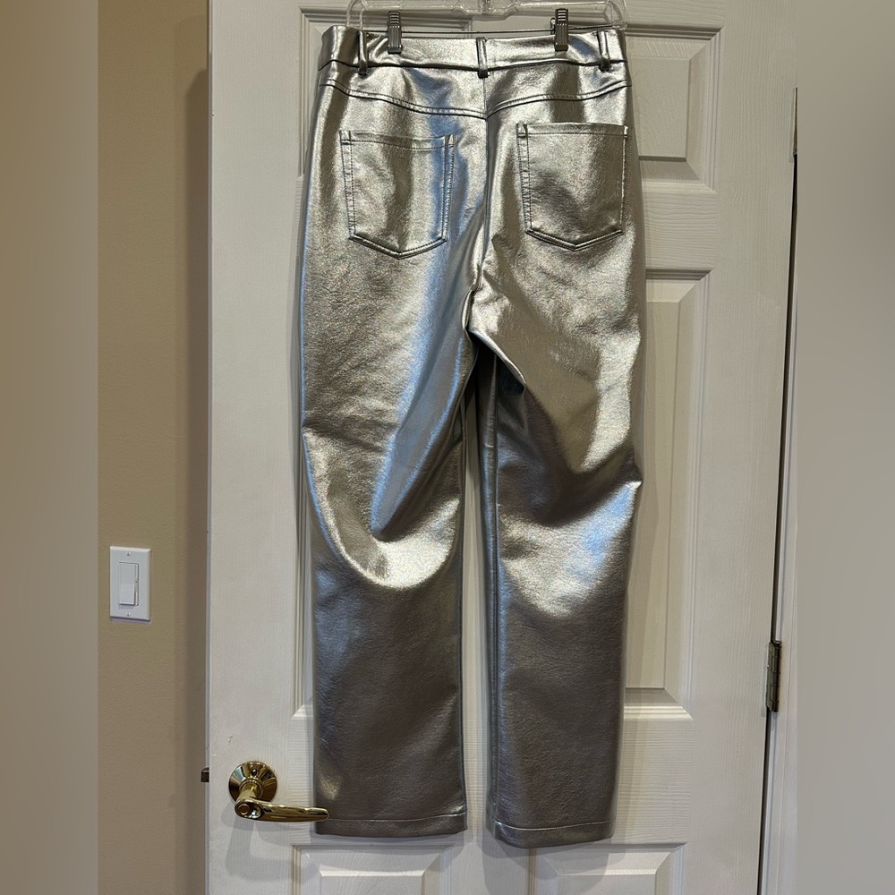7 For All Mankind Silver Metallic Faux Leather Straight Leg Pants Size Medium - Picture 5 of 9